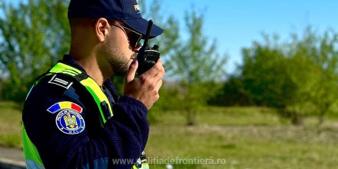 Control de rutină lângă Punctul de Frontieră Turnu, nereguli descoperite într-un autocar