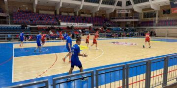 Handbal masculin: CSM Oradea ratează egalarea, de la 7 metri, la ultima fază