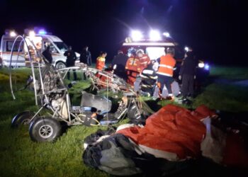 Tragedie în Bihor: două persoane au murit după prăbușirea unei parapante cu motor