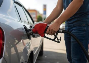 Motorina se scumpește, dar statul crește compensarea: ce schimbări apar în 2026 și cum pot afecta prețurile