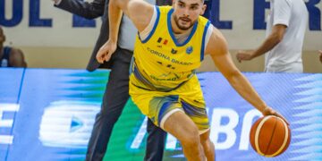 CSM CSU Raiffeisen Oradea revine pe primul loc după un meci „salvat” pe final!