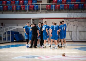 Handbaliștii de la CSM Oradea revin pe locul doi. Lupta din play off este acerbă