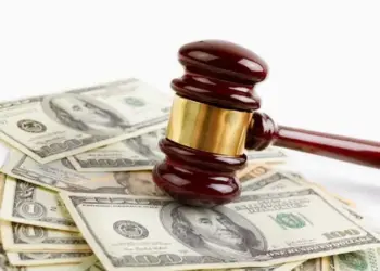 Momentul de la care curge dobânda la despăgubiri: considerentele ÎCCJ, indiferent dacă fapta constituie sau nu infracțiune