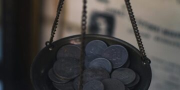 „Justiția, sponsor oficial al pachetului social”, reacție dură după decizia Guvernului