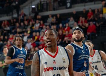 Cinci etape până la play off; Urmează duminică (29.03) reeditarea superbei semifinale din „cupă”: Oradea vs Tg. Mureș