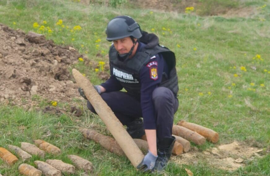 Arsenal din al Doilea Război Mondial, distrus în Bihor. Proiectile, bombe și grenade neutralizate prin explozii controlate