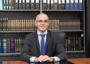 INTERVIU cu av. Daniel Nițu: dreptul penal predat frumos la curs nu seamănă cu cel trăit în dosar și e similarul juridic al oncologiei: greu, uneori aproape imposibil
