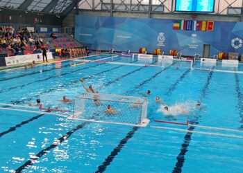 Semifinala CN de polo întârziată de un meci de… volei; CSM Oradea este la o victorie de finală dar a fost greu cu Rapid
