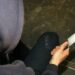 A refuzat să plece cu berea furată și a fost atacat cu cuțitul: taximetrist tâlhărit într-un dosar încheiat cu condamnare