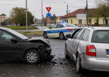 Accident la Săcueni, în Bihor. Șofer fără permis implicat