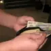 Minor condamnat la Oradea după ce a furat bani dintr-un bar și o sală de jocuri de noroc: ce pedeapsă au stabilit judecătorii