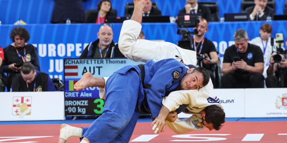 „Olimpicul” Alex Creț a urcat pe podium la „europenele” de judo! A fost singura medalie obținută de România