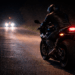 Motociclist prins în trafic, în Bihor, cu număr fals. Polițiștii au descoperit mai multe nereguli în urma controlului