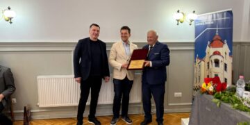 Avocatul scriitor Pașcu Balaci, sărbătorit de Baroul Bihor pentru o carieră exemplară în drept și cultură
