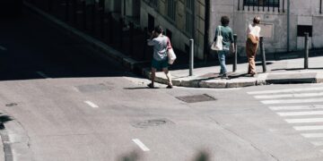 Curtea de Apel Cluj a dublat daunele morale pentru o femeie lovită pe trotuar, la Apahida: asigurătorul trebuie să plătească 40.000 de euro