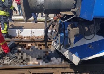 Femeie lovită de o locomotivă în Gara de Nord din Satu Mare. Intervenție de urgență a salvatorilor