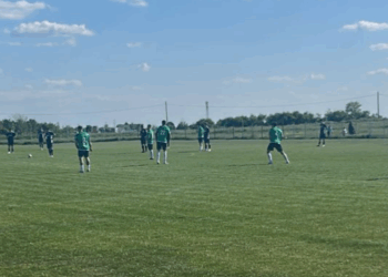 Liga 4 Bihor: S-au disputat două meciuri din Etapa a 10-a; Meci „nebun” la Universitate; Codoban înscrie ca în tinerețe