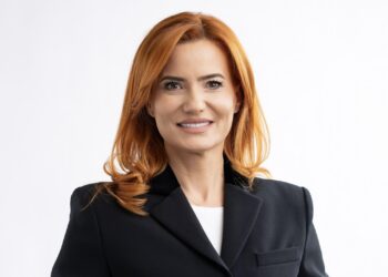 INTERVIU cu Arina Moș: despre statul văzut din interior, vulnerabilitate și modelul administrativ Oradea| „Legea, singură, nu salvează oameni”