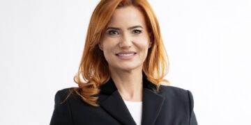 INTERVIU cu Arina Moș: despre statul văzut din interior, vulnerabilitate și modelul administrativ Oradea| „Legea, singură, nu salvează oameni”