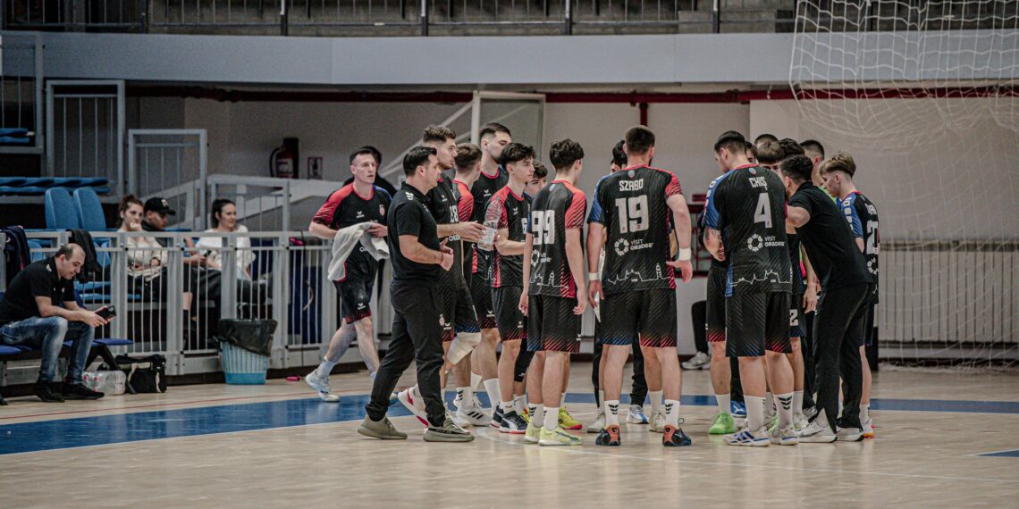 Handbal masculin: CSM Oradea a învins în penultima etapă; Orădenii păstrează șanse de calificare la barajul de promovare