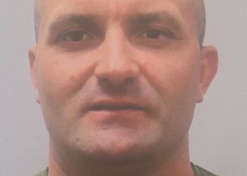 Suspectul crimei din Parhida, prins după ore întregi de căutări! Polițiștii l-au găsit ascuns într-un lan de rapiță