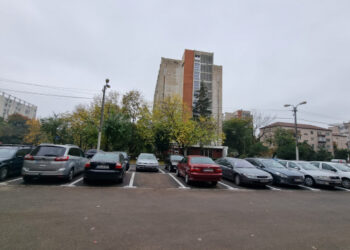 Primăria Oradea verifică automat parcările de domiciliu! Mii de șoferi au primit notificări pentru documente neconforme