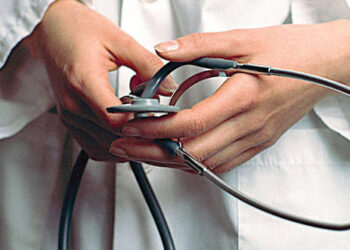 Asistentă medicală condamnată definitiv pentru introducerea de substanțe dopante în arest