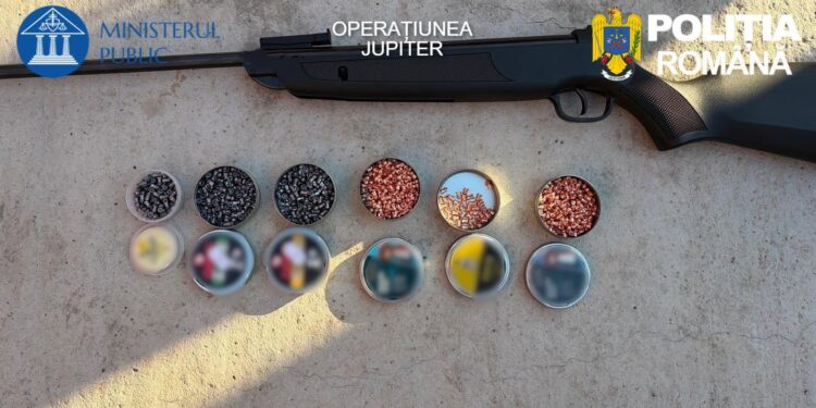 Operațiunea JUPITER în Bihor: arme și sute de proiectile descoperite la percheziții în Oradea și alte trei localități