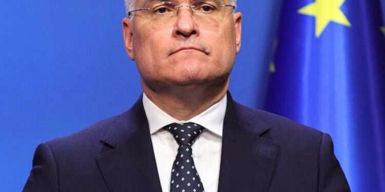 Dragoș Pîslaru, ministru interimar al Muncii, a convocat o celulă de criză după descinderile DIICOT din Bihor