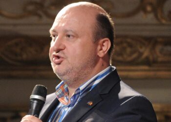 Judecătorii care au condamnat un fost ministru la închisoare cu executare, trimiși în judecată disciplinară din cauza motivării hotărârii