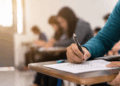 Subiectele de examen au ajuns la elevi înainte de probă. O directoare și o profesoară, trimise în judecată