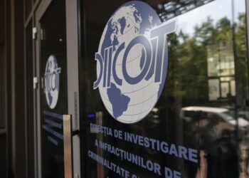 Doi membri ai clanului Cârpaci, reținuți pentru trafic de persoane în scopul prelevării de organe. Victima ar fi fost obligată să își doneze un rinichi