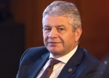 INTERVIU cu dr. Florian Bodog, decanul FMF Oradea: între pacienți, studenți și politică. „Ca medic ajuți omul din fața ta, prin politică poți schimba un sistem”