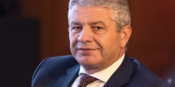 INTERVIU cu dr. Florian Bodog, decanul FMF Oradea: între pacienți, studenți și politică. „Ca medic ajuți omul din fața ta, prin politică poți schimba un sistem”