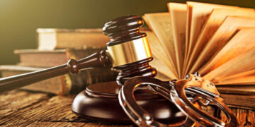 Necesitatea efectuării cercetării judecătorești în cazul intervenirii prescripției răspunderii penale, atunci când inculpatul nu solicită continuarea procesului penal | Practică neunitară