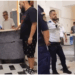 Scandal la Primăria Timișoara: instanța suspendă concedierile a zeci de angajați, dar aceștia sunt opriți la intrare. Poliția, chemată să prevină un conflict