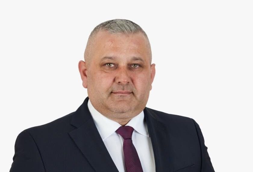 Primar din Timiș, trimis în judecată într-un dosar privind finanțarea unei echipe de fotbal. Edilul: „Expertiza contabilă arată o sumă mult mai mică”