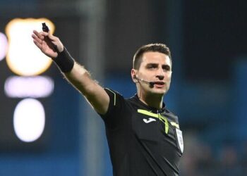 Orădenii Rareș Vidican (central) și Alexandru Corb (asistent) vor arbitra marți (21 iulie) în preliminariile UEFA Champions League