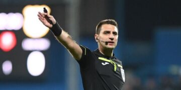 Orădenii Rareș Vidican (central) și Alexandru Corb (asistent) vor arbitra marți (21 iulie) în preliminariile UEFA Champions League